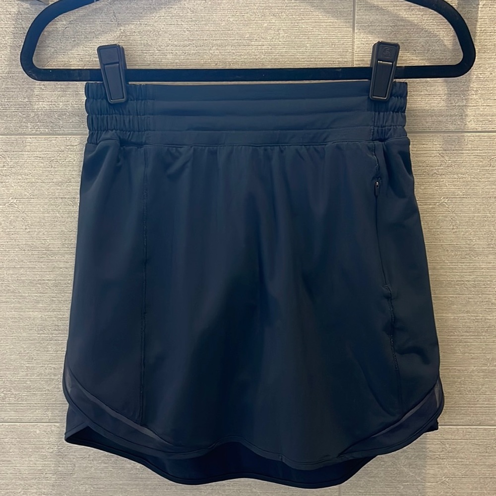 Lululemon speed up skirt